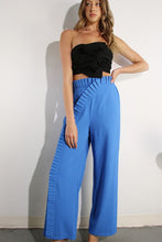 Cargar imagen en el visor de la galería, TOP NEGRO CON TWIST
