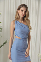 Cargar imagen en el visor de la galería, VESTIDO CELESTE

