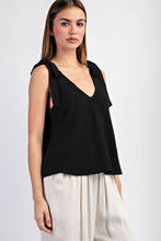 Cargar imagen en el visor de la galería, BLUSA NEGRA CON LAZO
