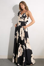Cargar imagen en el visor de la galería, VESTIDO NEGRO ONE SHOULDER
