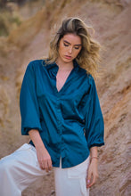 Cargar imagen en el visor de la galería, BLUSA VERDE DEEP SHANTI
