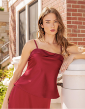 Cargar imagen en el visor de la galería, VESTIDO ROJO DE SATIN
