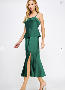VESTIDO VERDE DE SATIN