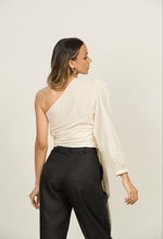 Cargar imagen en el visor de la galería, BLUSA GIN OFF WHITE
