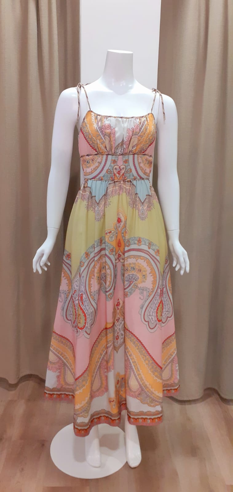 VESTIDO SOFIA PASTEL