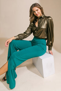 BLUSA NEGRA CON DORADA