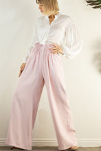 Cargar imagen en el visor de la galería, PANTALON ROSADO PALIDO

